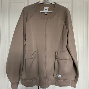 ADIDAS - size XL